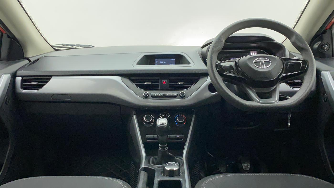2022 Tata NEXON XM PETROL, Petrol, Manual, 31,286 km, Dashboard