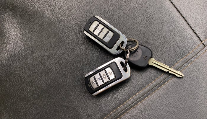 2013 Hyundai i10 ERA 1.1, Petrol, Manual, 34,186 km, Key Close Up