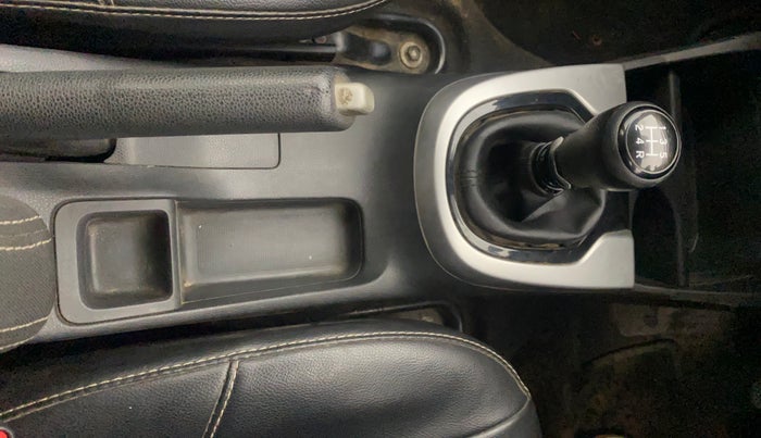 2017 Honda WR-V 1.2L I-VTEC VX MT, Petrol, Manual, 72,856 km, Gear Lever