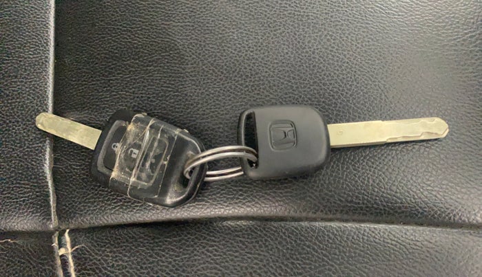 2017 Honda WR-V 1.2L I-VTEC VX MT, Petrol, Manual, 72,856 km, Key Close Up