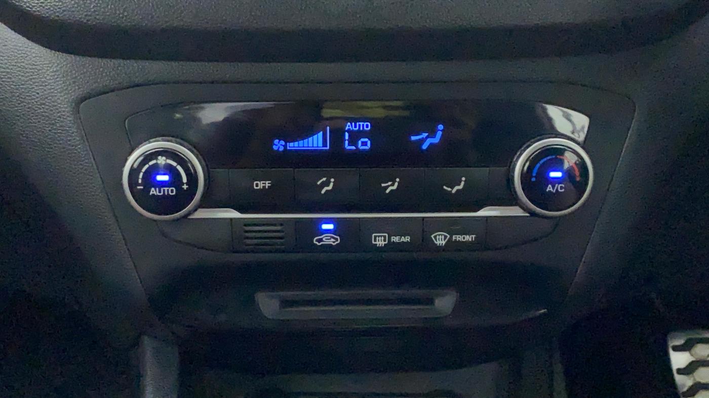 2019 Hyundai i20 Active 1.2 SX, Petrol, Manual, 21,392 km, Automatic Climate Control