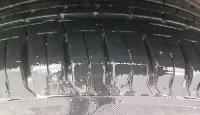 2019 Volkswagen Polo TRENDLINE 1.0L, Petrol, Manual, 54,266 km, Right Rear Tyre Tread