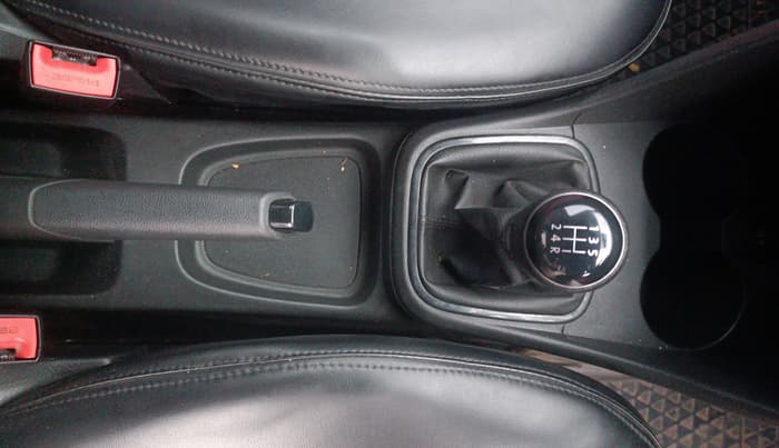 2019 Volkswagen Polo TRENDLINE 1.0L, Petrol, Manual, 54,266 km, Gear Lever