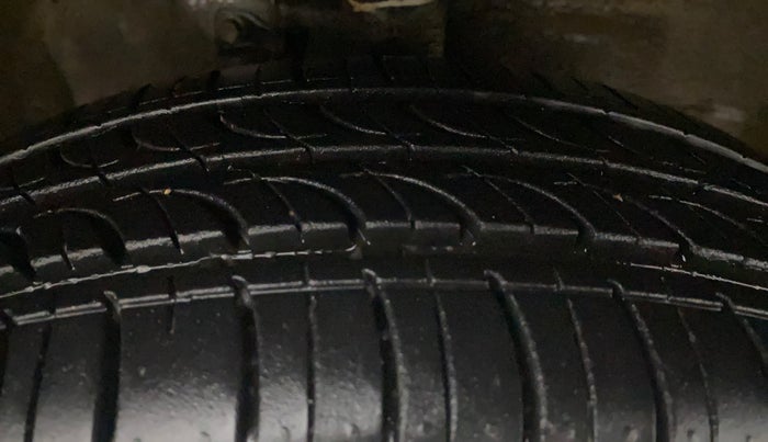 2016 Maruti Wagon R 1.0 VXI AMT, Petrol, Automatic, 23,178 km, Right Front Tyre Tread