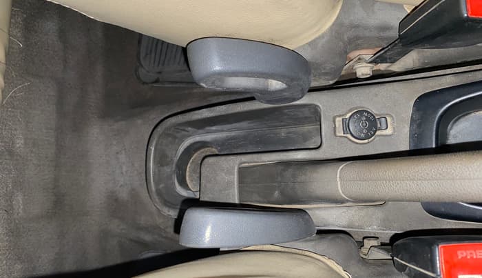 2013 Hyundai i10 ERA 1.1, Petrol, Manual, 63,791 km, Driver Side Adjustment Panel