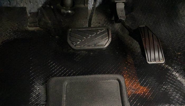 2024 Maruti Swift ZXi Plus AMT, Petrol, Automatic, 5,293 km, Pedals