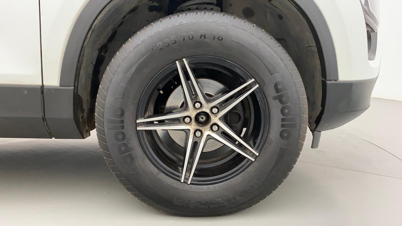 2021 Tata Harrier XM 2.0L KRYOTEC, Diesel, Manual, 47,064 km, Right Front Wheel