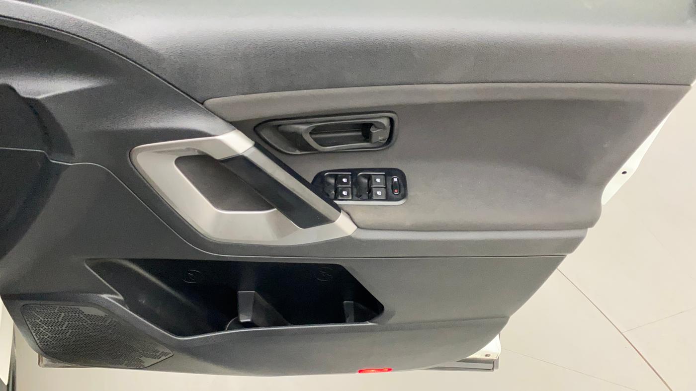 2021 Tata Harrier XM 2.0L KRYOTEC, Diesel, Manual, 47,064 km, Driver Side Door Panels Control