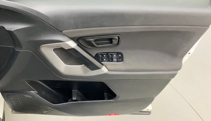 2021 Tata Harrier XM 2.0L KRYOTEC, Diesel, Manual, 47,064 km, Driver Side Door Panels Control