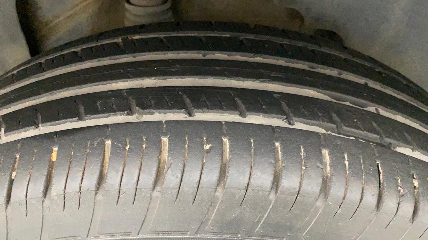 2021 Tata Harrier XM 2.0L KRYOTEC, Diesel, Manual, 47,064 km, Left Rear Tyre Tread