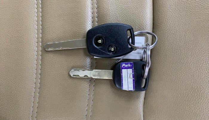 2015 Honda Brio S MT, Petrol, Manual, 58,346 km, Key Close Up