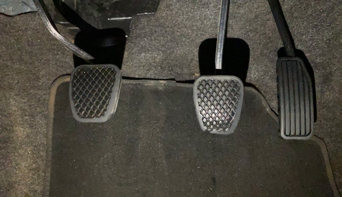 2015 Honda Brio S MT, Petrol, Manual, 58,346 km, Pedals