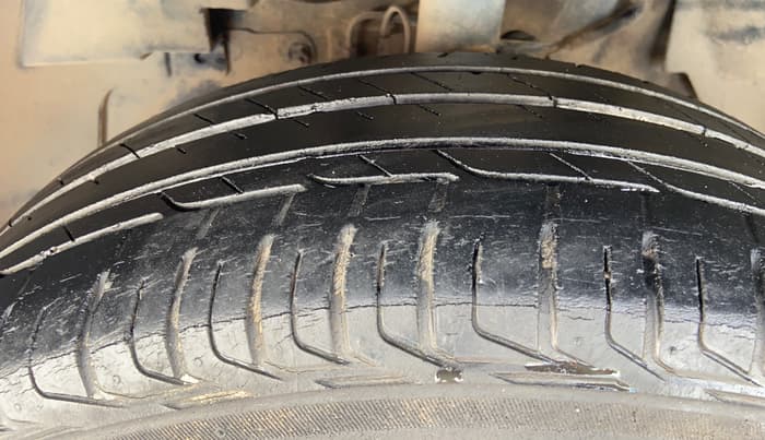 2021 Tata NEXON XM DIESEL, Diesel, Manual, 26,466 km, Left Front Tyre Tread