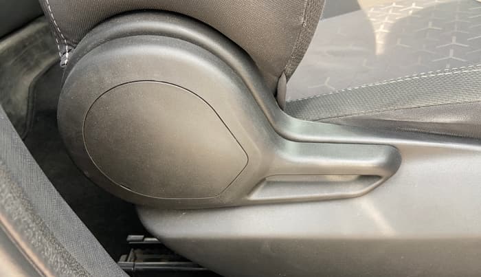2021 Tata NEXON XM DIESEL, Diesel, Manual, 26,466 km, Driver Side Adjustment Panel