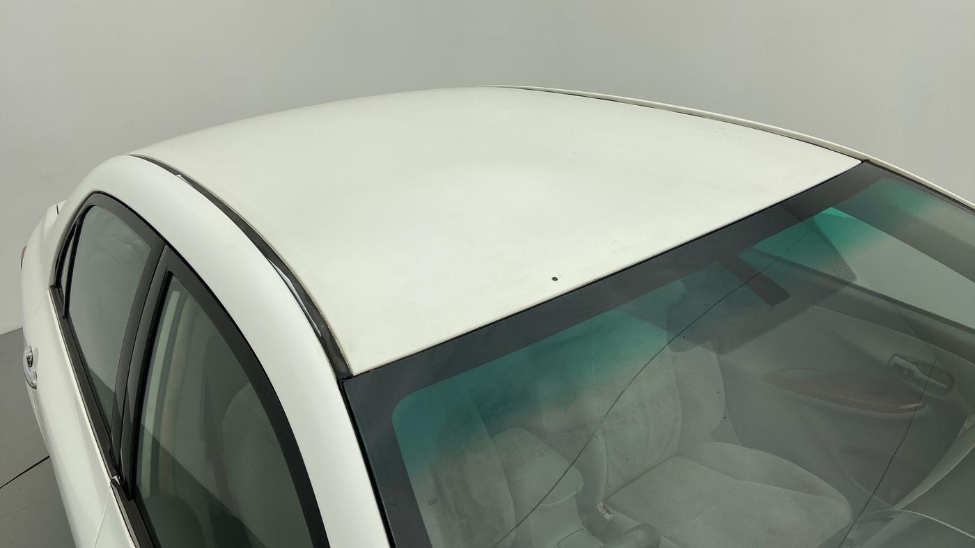 2011 Toyota Corolla Altis 1.8 G, Petrol, Manual, 1,75,128 km, Roof