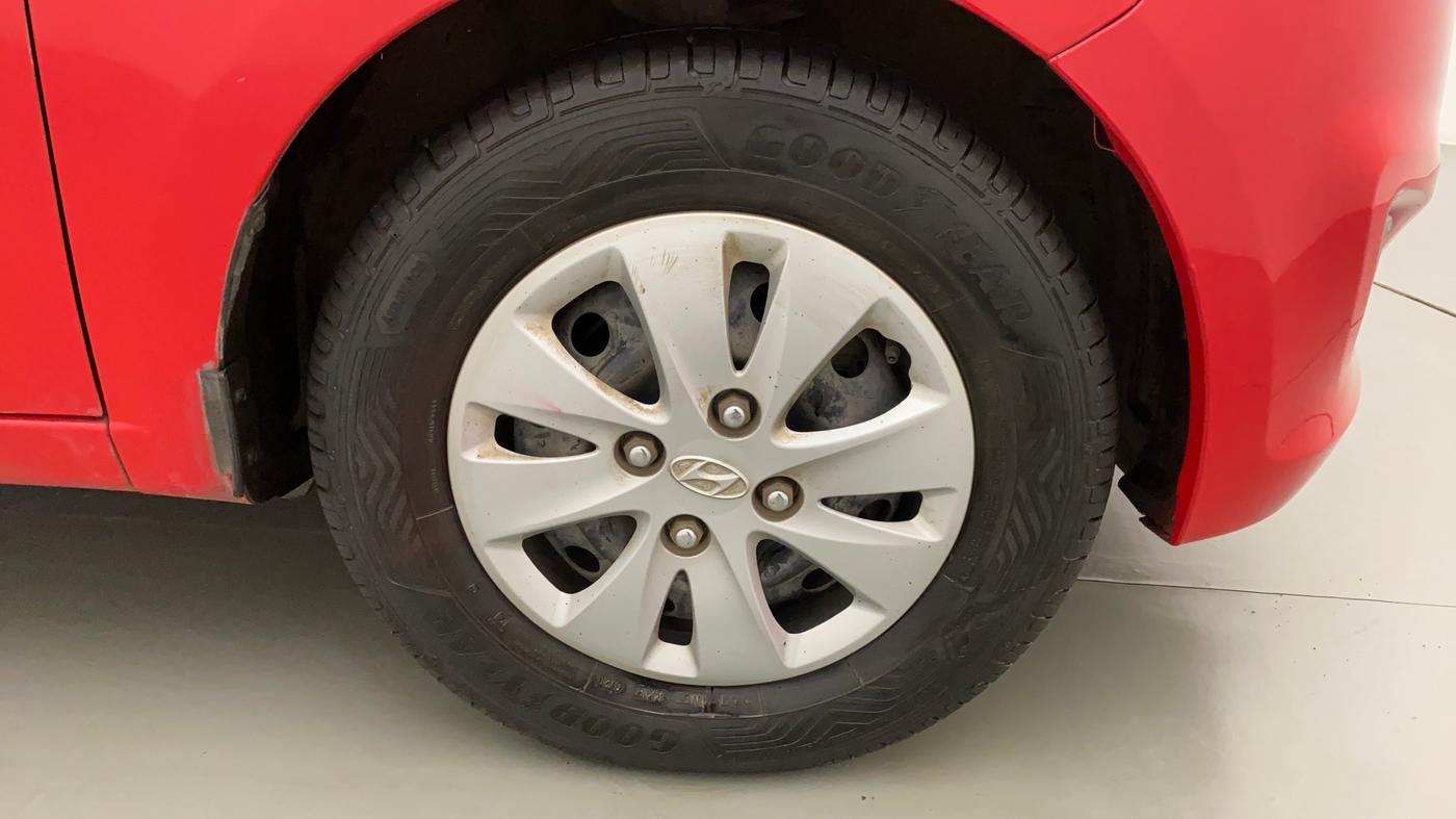2013 Hyundai i10 SPORTZ 1.2 AT, Petrol, Automatic, 45,932 km, Right Front Wheel