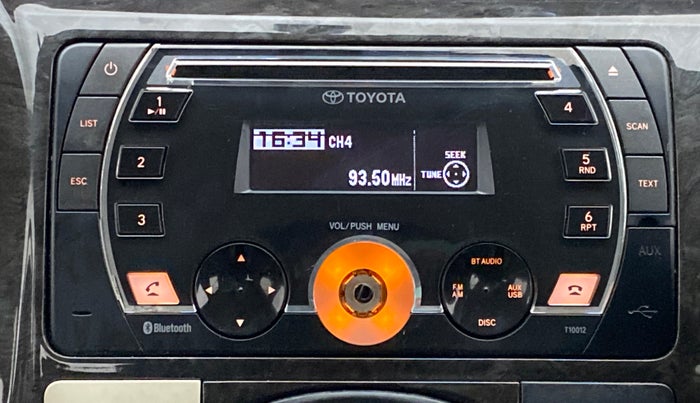 2016 Toyota Etios Liva V  LIMITED, Petrol, Manual, 39,921 km, Infotainment System