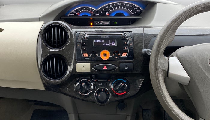 2016 Toyota Etios Liva V  LIMITED, Petrol, Manual, 39,921 km, Air Conditioner