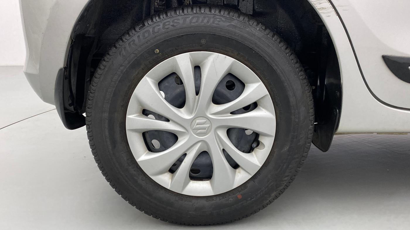 2019 Maruti Swift VXI, Petrol, Manual, 1,998 km, Right Rear Wheel