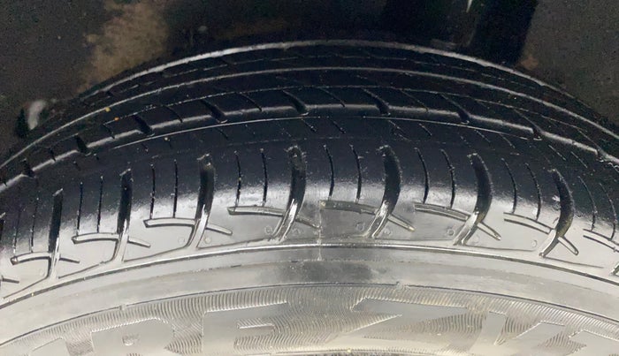2018 Maruti Baleno DELTA PETROL 1.2, Petrol, Manual, 13,158 km, Left Rear Tyre Tread