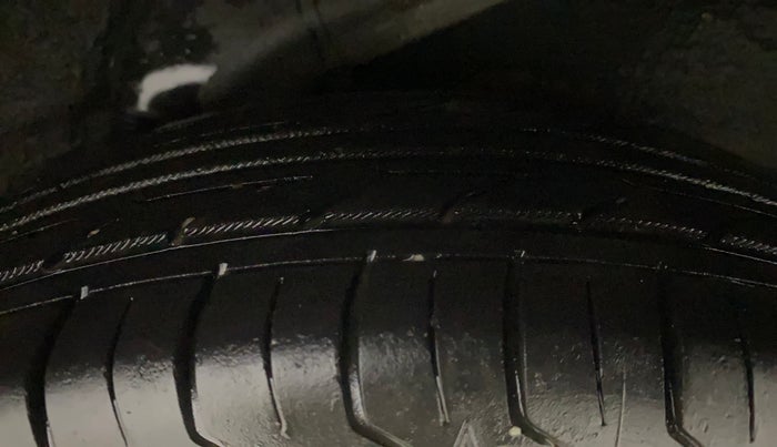 2012 Hyundai i10 MAGNA 1.2, Petrol, Manual, 56,818 km, Left Rear Tyre Tread