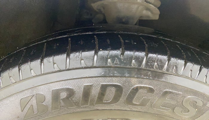 2014 Hyundai i10 SPORTZ 1.1, Petrol, Manual, 82,790 km, Right Front Tyre Tread