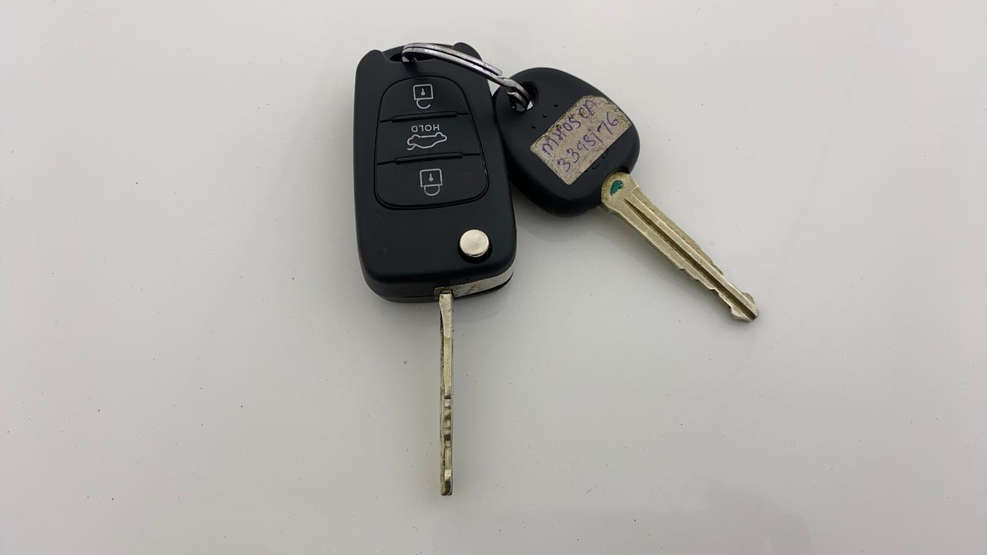 2014 Hyundai i10 SPORTZ 1.1, Petrol, Manual, 82,790 km, Key Close Up