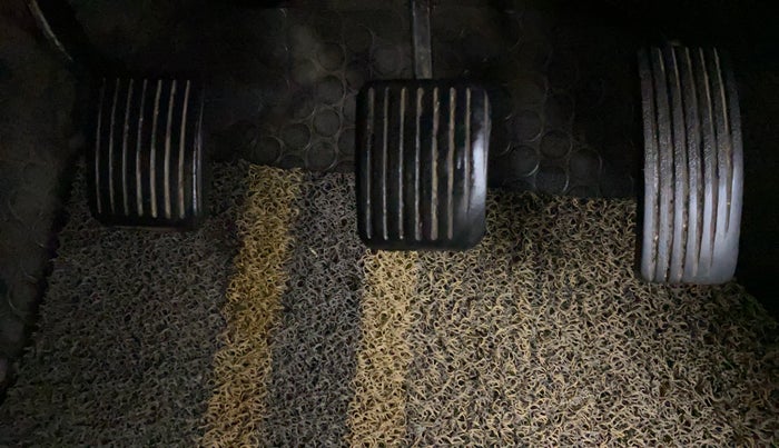 2014 Hyundai i10 SPORTZ 1.1, Petrol, Manual, 82,790 km, Pedals