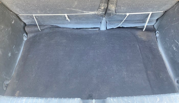 2017 Hyundai Elite i20 ASTA 1.2 (O), Petrol, Manual, 87,263 km, Boot Inside