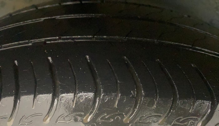 2018 Maruti IGNIS DELTA 1.2 AMT, Petrol, Automatic, 1,00,168 km, Right Rear Tyre Tread