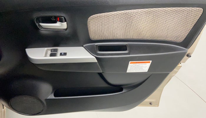 2013 Maruti Wagon R 1.0 LXI CNG, CNG, Manual, 31,196 km, Driver Side Door Panels Control