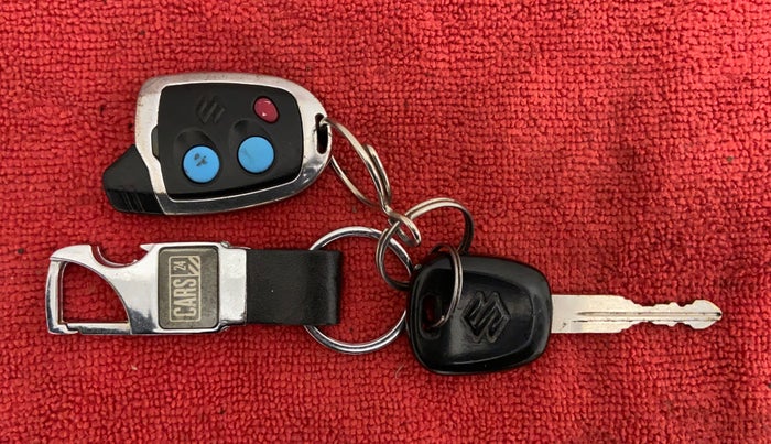 2013 Maruti Wagon R 1.0 LXI CNG, CNG, Manual, 31,196 km, Key Close Up