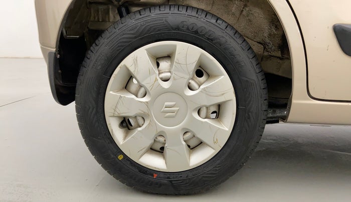 2013 Maruti Wagon R 1.0 LXI CNG, CNG, Manual, 31,196 km, Right Rear Wheel