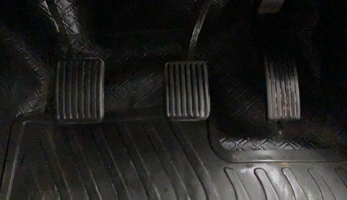 2020 Hyundai NEW SANTRO MAGNA EXECUTIVE CNG, CNG, Manual, 32,807 km, Pedals