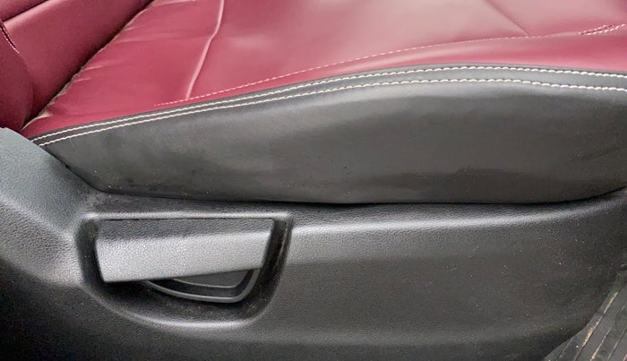 2020 Hyundai NEW SANTRO MAGNA EXECUTIVE CNG, CNG, Manual, 32,807 km, Driver Side Adjustment Panel