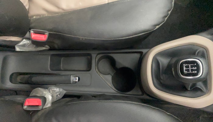 2019 Hyundai Xcent SX 1.2, Petrol, Manual, 7,339 km, Gear Lever