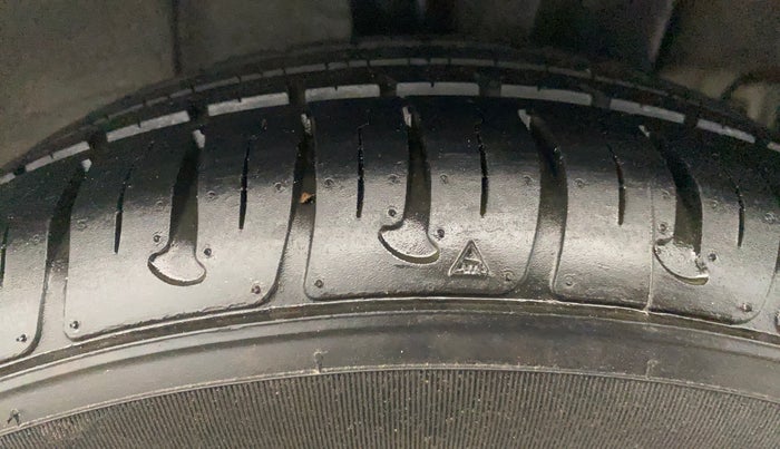 2019 Hyundai Xcent SX 1.2, Petrol, Manual, 7,339 km, Left Rear Tyre Tread