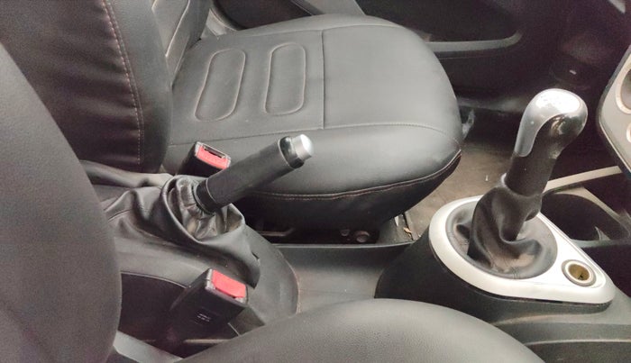 2014 Ford Figo TITANIUM 1.4 DIESEL, Diesel, Manual, 1,00,900 km, Gear Lever