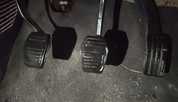 2014 Ford Figo TITANIUM 1.4 DIESEL, Diesel, Manual, 1,00,900 km, Pedals