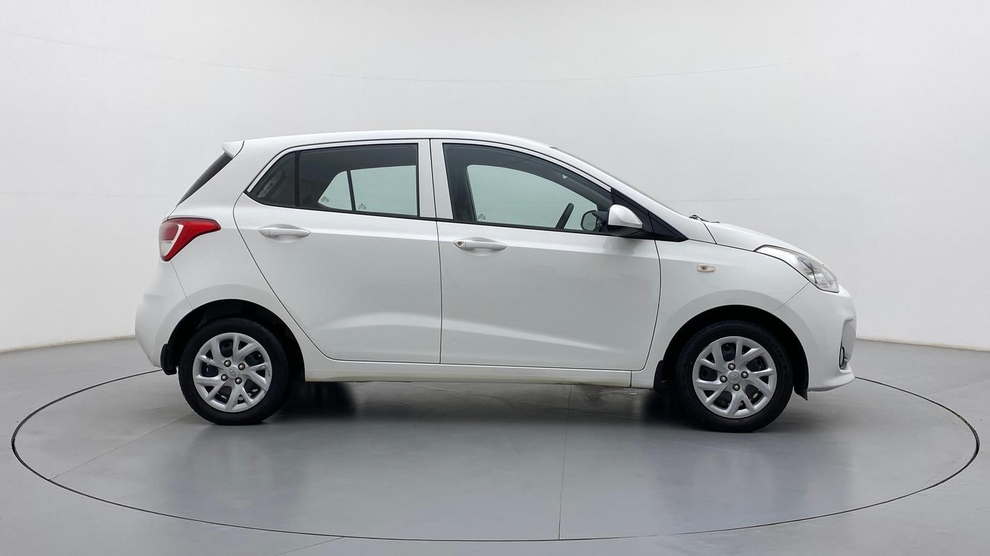 2017 Hyundai Grand i10 MAGNA 1.2 KAPPA VTVT, Petrol, Manual, 33,005 km, Right Side View