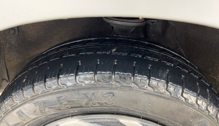 2014 Maruti Alto K10 LXI, Petrol, Manual, 53,665 km, Left Front Tyre Tread