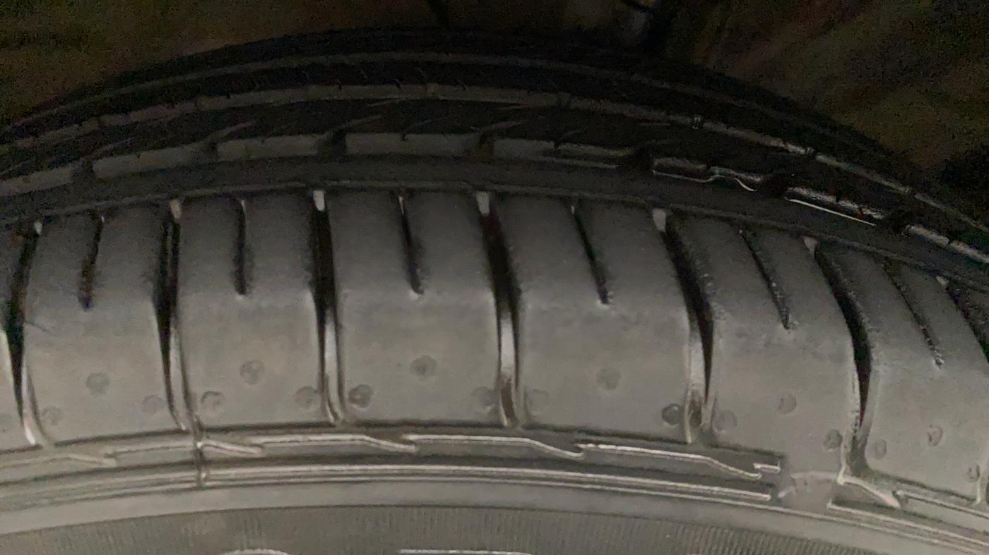 2017 Hyundai Creta E PLUS 1.6 PETROL, Petrol, Manual, 89,501 km, Right Rear Tyre Tread