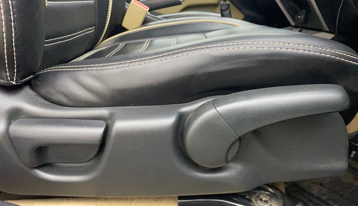 2019 Honda City 1.5L I-VTEC VX, Petrol, Manual, 33,105 km, Driver Side Adjustment Panel