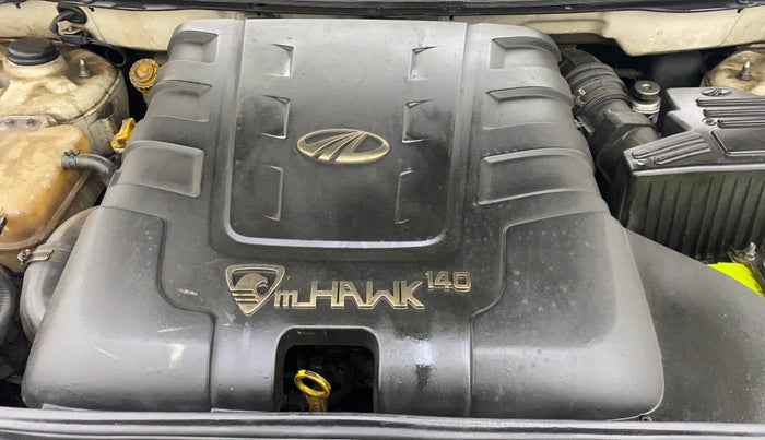 2015 Mahindra XUV500 W6, Diesel, Manual, 1,24,192 km, Engine View