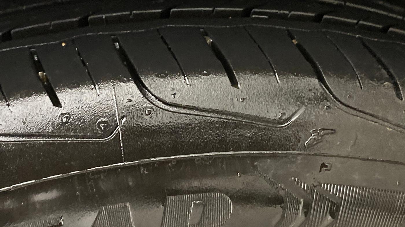 2024 Maruti FRONX DELTA PLUS 1.2MT, Petrol, Manual, 19,038 km, Right Rear Tyre Tread