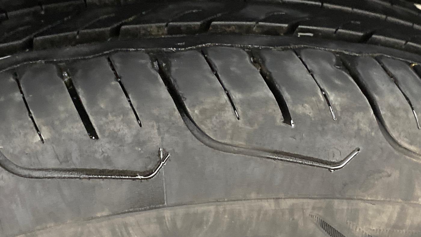 2024 Maruti FRONX DELTA PLUS 1.2MT, Petrol, Manual, 19,038 km, Left Rear Tyre Tread