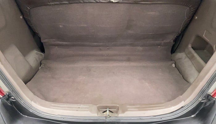 2010 Maruti Zen Estilo LXI, Petrol, Manual, 41,115 km, Boot Inside