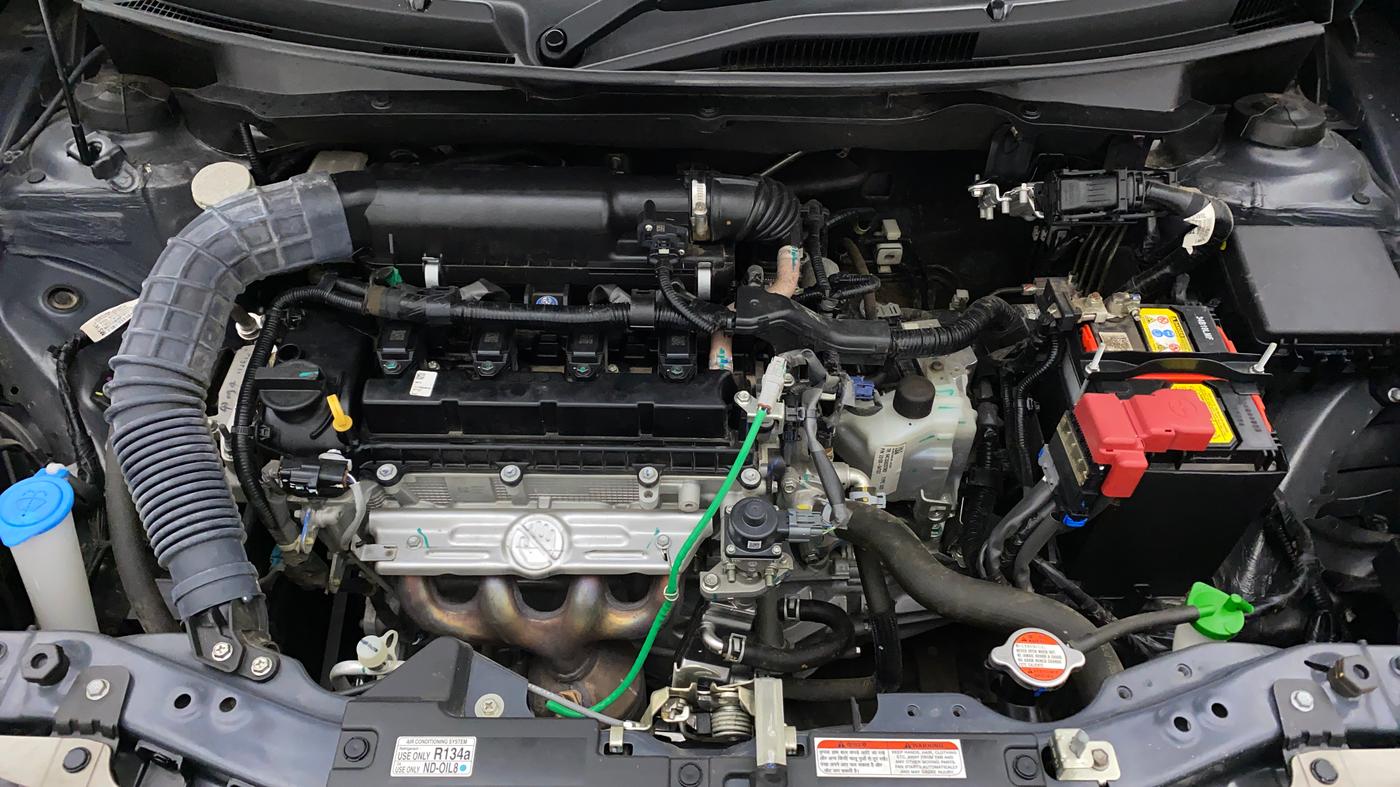 2022 Maruti Dzire VXI AMT, Petrol, Automatic, 7,524 km, Open Bonet