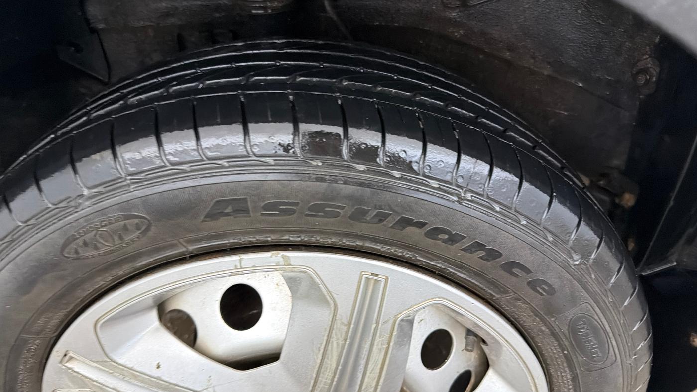 2023 Tata NEXON XE PETROL, Petrol, Manual, 25,429 km, Right Rear Tyre Tread