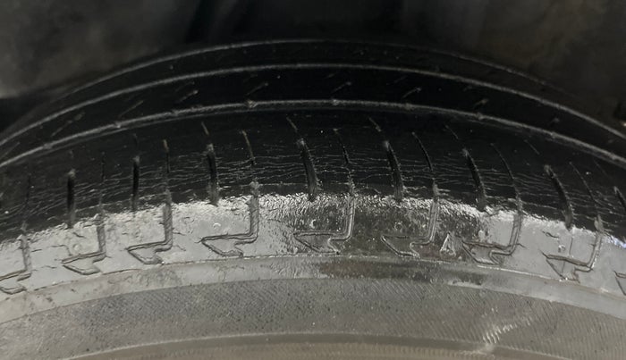 2014 Honda City 1.5L I-VTEC SV, Petrol, Manual, 72,681 km, Left Rear Tyre Tread